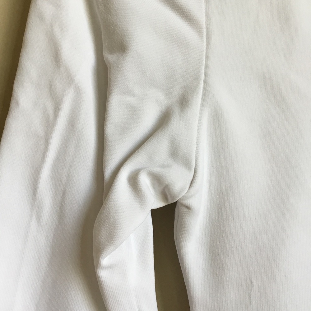 Aritzia Contour White Silhouette Form Fitting Long Sleeve Crewneck Shirt Small - Picture 4 of 10